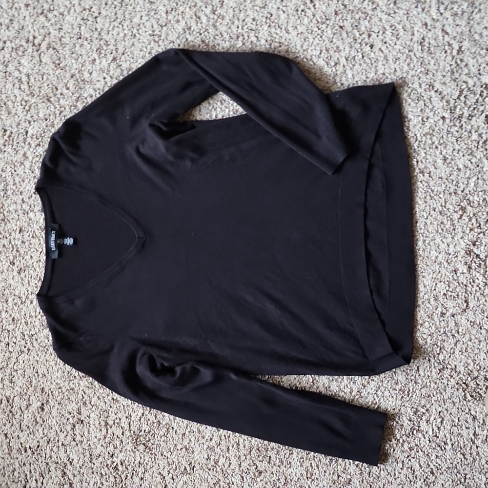 Ellen Tracy V neck sweater.